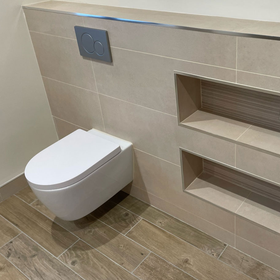 toilet tiled bathroom flooring