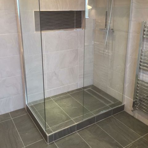 shower enclosure tiles