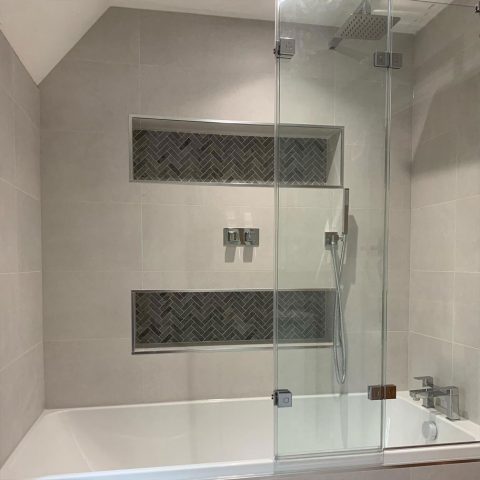 bath shower screen tiles