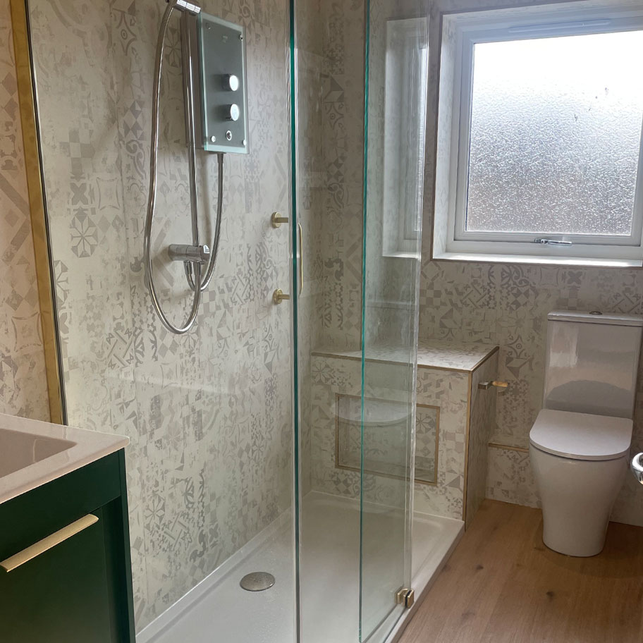walk in shower room sink tiling toilet