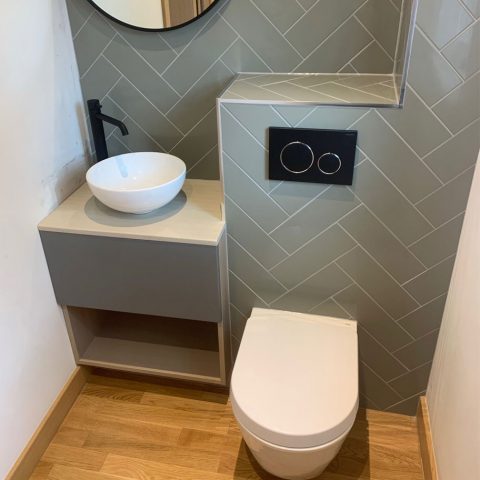 tiling toilet sink mirror