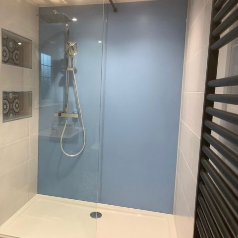 walk in shower radiator tiling